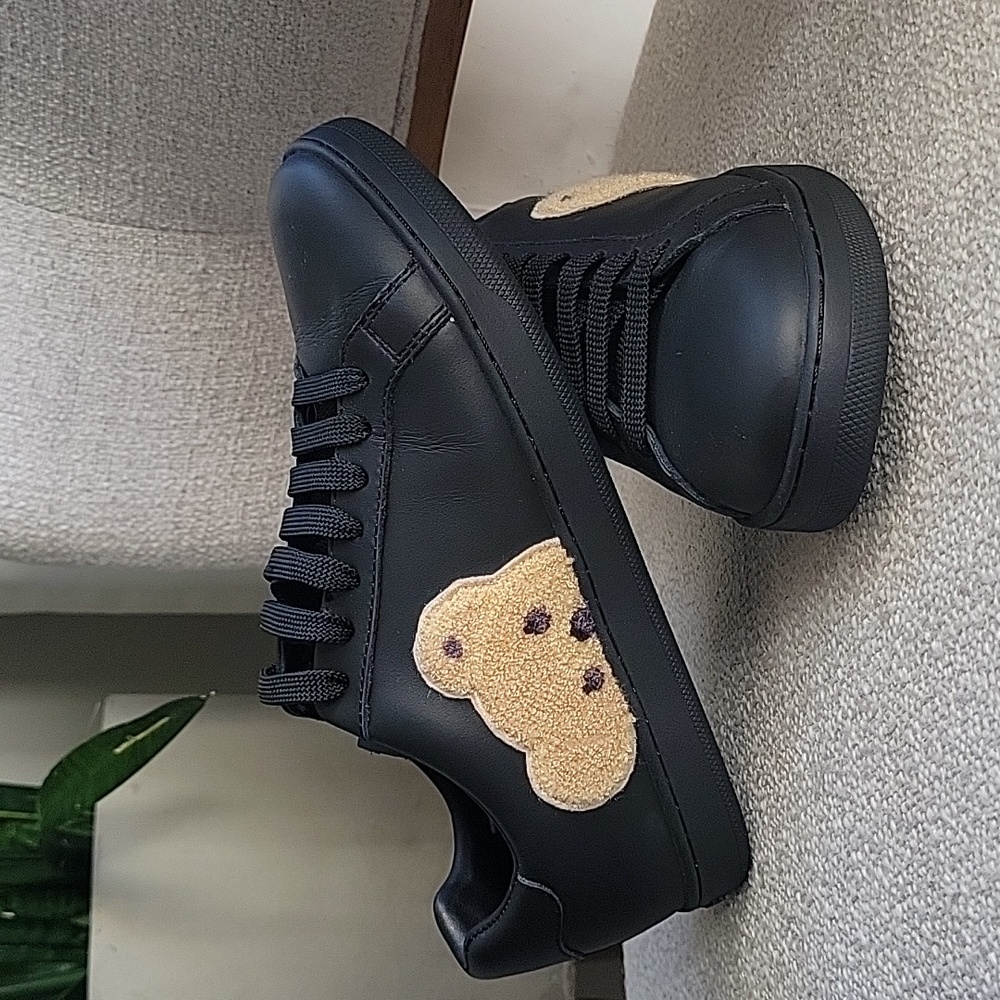 🌴 Palm Angels Teddy Bear Lace Up Sneakers.